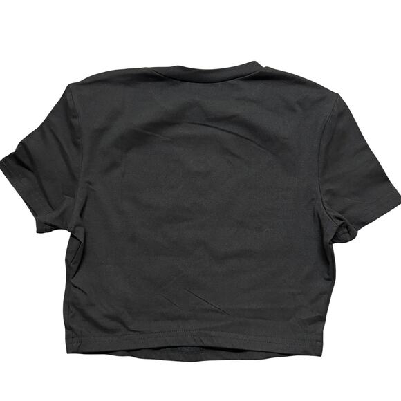 New Medium "Kiss Me It's My Birthday" Baby Crop Tee Black Y2k Top Goth Grunge - Picture 3 of 3